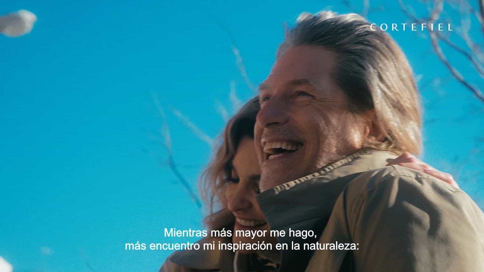Alexánder Fernández. Realizador de Publicidad, música y cine.​